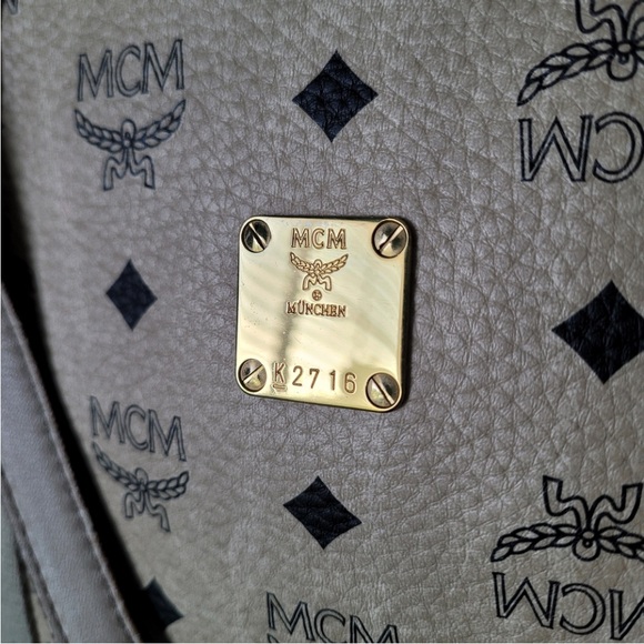 MCM Beige and Pink Shoulder Bag - Picture 8 of 12